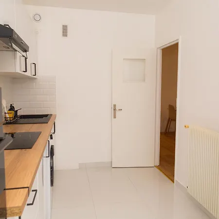 Apartment Renove Situe Aux Portes De Paris Villeneuve-la-Garenne