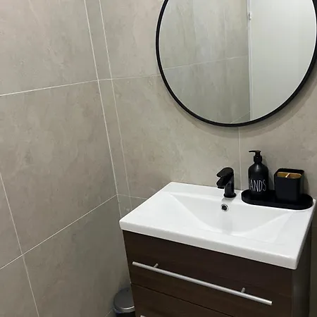 Renove Situe Aux Portes De Paris Villeneuve-la-Garenne